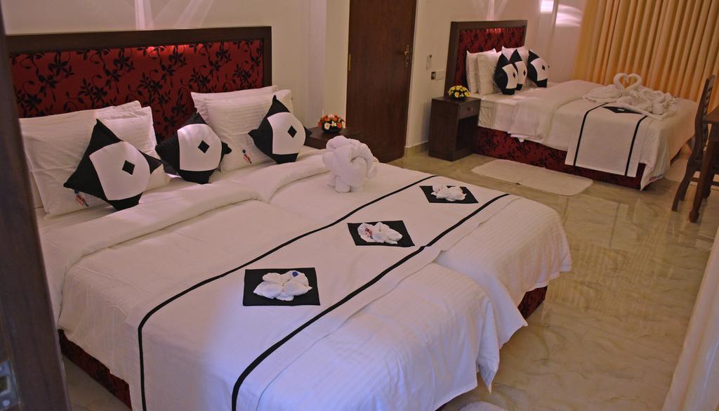 Otha Shy Airport Transit Hotel Katunayake Exterior photo